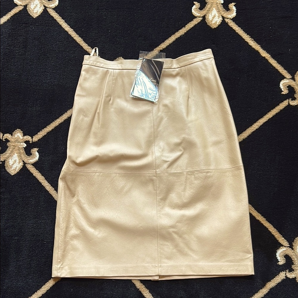 Terry Lewis Classic Luxuries Cream Pencil Skirt for Cocktail